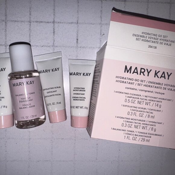 Mary Kay Hydrating Go Set Sample Size Cleanser Toner Scrub Moisturizer - Picture 1 of 4